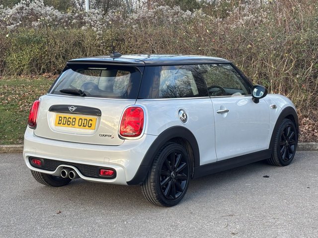 2018 MINI HATCH - Photo 5