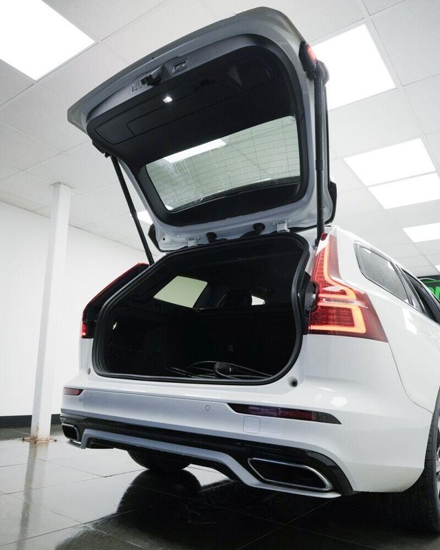 2020 VOLVO V60 2.0h T6 Recharge 11.6kWh R-Design Auto AWD Euro 6 (s/s) 5dr - Photo 8