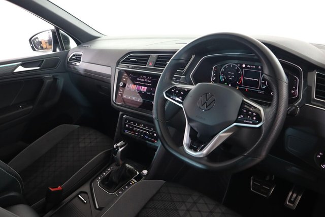 2023 Volkswagen Tiguan - Photo 11