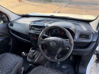 USED 2015 15 VAUXHALL COMBO 1.3 CDTi 2000 16v Panel Van 3dr Diesel Manual FWD L1 H1 (133 g/km, 89 bhp)**NO VAT**FINANCE AVAILABLE** 