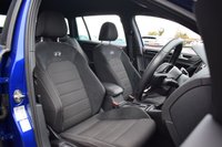 USED 2019 19 VOLKSWAGEN GOLF 2.0 TSI R Estate 5dr Petrol DSG 4Motion Euro 6 (s/s) (300 ps) DYNAUDIO / PRETORIA / MAXTON