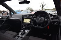 USED 2019 19 VOLKSWAGEN GOLF 2.0 TSI R Estate 5dr Petrol DSG 4Motion Euro 6 (s/s) (300 ps) DYNAUDIO / PRETORIA / MAXTON