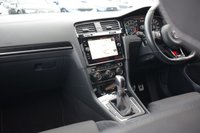 USED 2019 19 VOLKSWAGEN GOLF 2.0 TSI R Estate 5dr Petrol DSG 4Motion Euro 6 (s/s) (300 ps) DYNAUDIO / PRETORIA / MAXTON