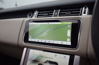 USED 2020 70 LAND ROVER RANGE ROVER 3.0 SD V6 Vogue SUV 5dr Diesel Auto 4WD Euro 6 (s/s) (275 ps) SLIDING ROOF / REAR TV SCREENS