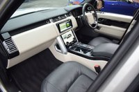 USED 2020 70 LAND ROVER RANGE ROVER 3.0 SD V6 Vogue SUV 5dr Diesel Auto 4WD Euro 6 (s/s) (275 ps) SLIDING ROOF / REAR TV SCREENS
