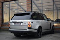 USED 2020 70 LAND ROVER RANGE ROVER 3.0 SD V6 Vogue SUV 5dr Diesel Auto 4WD Euro 6 (s/s) (275 ps) SLIDING ROOF / REAR TV SCREENS