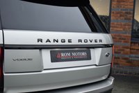 USED 2020 70 LAND ROVER RANGE ROVER 3.0 SD V6 Vogue SUV 5dr Diesel Auto 4WD Euro 6 (s/s) (275 ps) SLIDING ROOF / REAR TV SCREENS