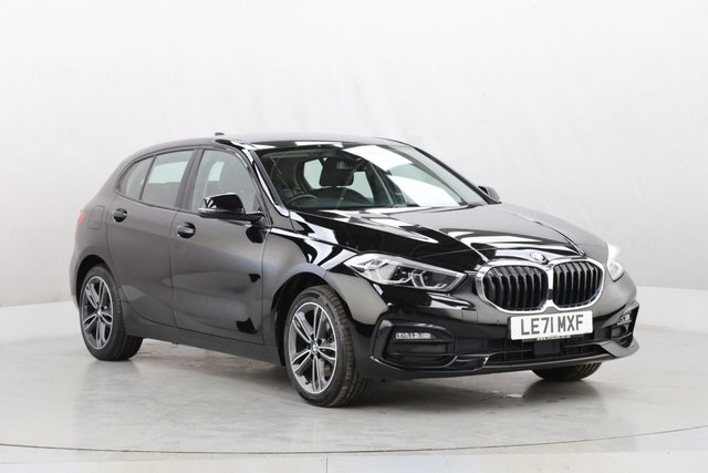 2022 BMW 1 Series 1.5L Sport 5dr - Photo 2