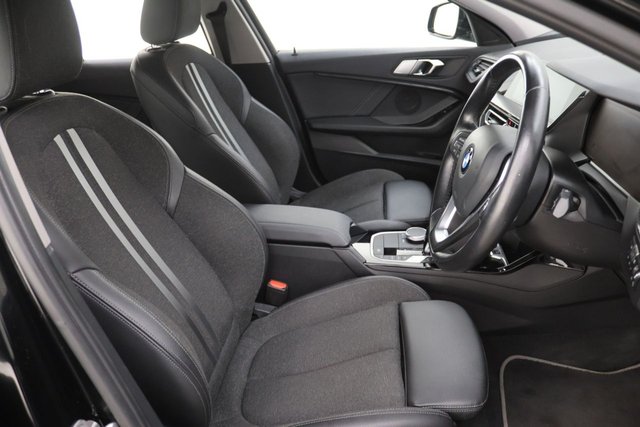 2022 BMW 1 Series 1.5L Sport 5dr - Photo 12