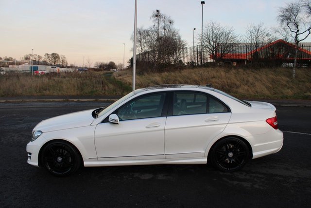 2013 MERCEDES-BENZ C-CLASS 2013 2.1 C220 CDI AMG Sport Plus 2013,Sat Nav,Bluetooth,Half Leather,Park Sensors,Superb Condition - Photo 2