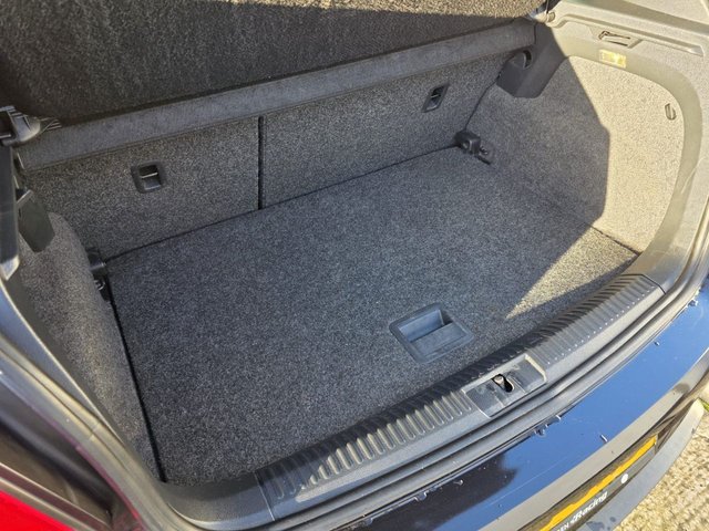 2016 Volkswagen Polo 1L R-Line 5dr - Photo 9