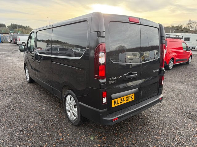 2024 RENAULT TRAFIC - Photo 5