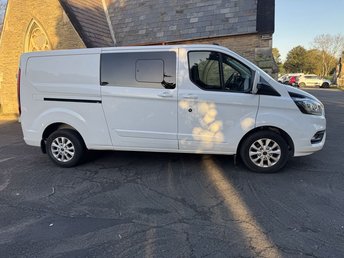 View our Ford Transit Custom