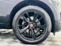 USED 2022 72 JAGUAR F-PACE 2.0 D200 MHEV R-Dynamic SE SUV 5dr Diesel Auto AWD Euro 6 (s/s) (204 ps) BlackPack|20"Alloys|MarsRed|Finance Available