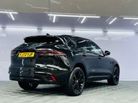 USED 2022 72 JAGUAR F-PACE 2.0 D200 MHEV R-Dynamic SE SUV 5dr Diesel Auto AWD Euro 6 (s/s) (204 ps) BlackPack|20"Alloys|MarsRed|Finance Available
