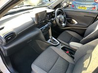 USED 2023 23 TOYOTA YARIS CROSS 1.5 VVT-h Icon SUV 5dr Petrol Hybrid E-CVT Euro 6 (s/s) (116 ps) ** RAC BUYSURE INSPECTED **