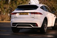 USED 2022 22 JAGUAR E-PACE 1.5 P300e 11.5kWh R-Dynamic S SUV 5dr Petrol Plug-in Hybrid Auto AWD Euro 6 (s/s) (309 ps) FUJI WHITE PAINTWORK + REAR CAMERA + APPLE CARPLAY + TINTS