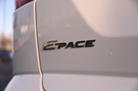 USED 2022 22 JAGUAR E-PACE 1.5 P300e 11.5kWh R-Dynamic S SUV 5dr Petrol Plug-in Hybrid Auto AWD Euro 6 (s/s) (309 ps) FUJI WHITE PAINTWORK + REAR CAMERA + APPLE CARPLAY + TINTS
