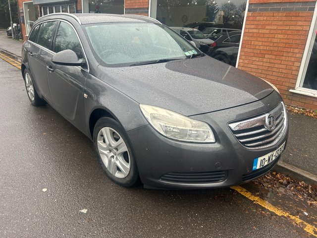 2010 Vauxhall Insignia 2L Exclusiv 5dr - Photo 3
