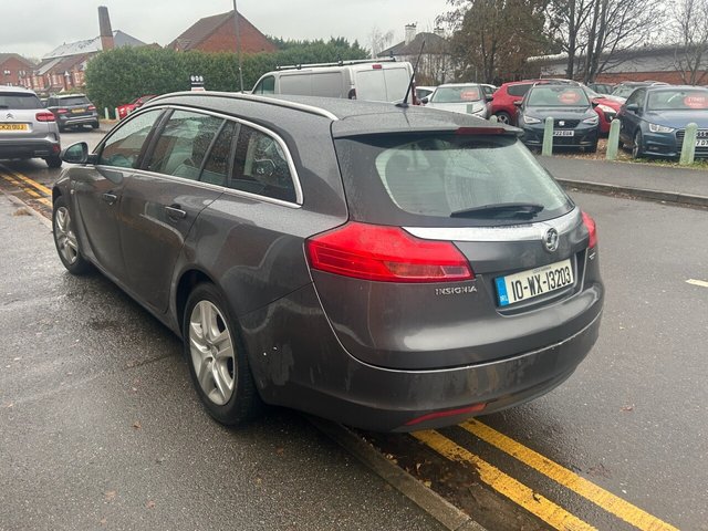 2010 Vauxhall Insignia 2L Exclusiv 5dr - Photo 4