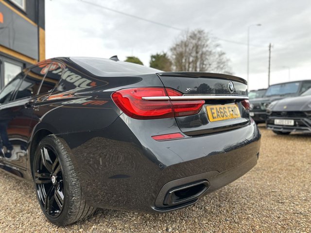 2016 BMW 7 Series 3L M Sport 4dr - Photo 6