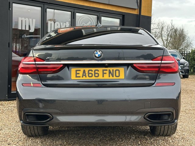 2016 BMW 7 Series 3L M Sport 4dr - Photo 7