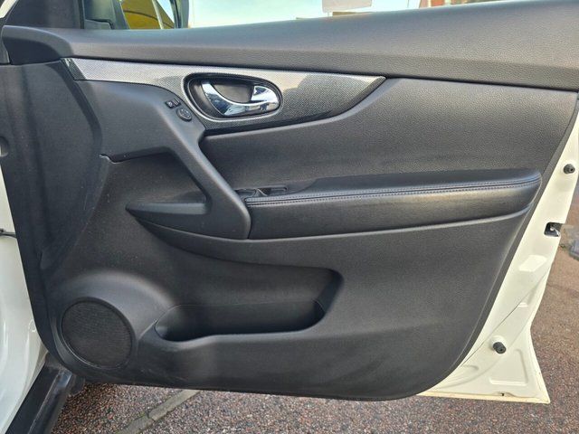 2015 Nissan X-Trail 1.6L N-Tec 5dr - Photo 10