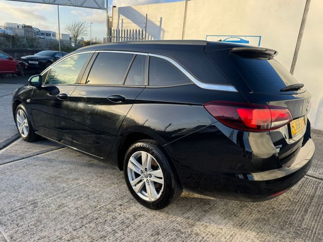 2016 Vauxhall Astra 1.6L Design 5dr - Photo 3