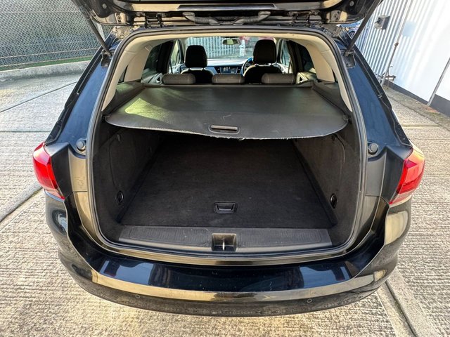 2016 Vauxhall Astra 1.6L Design 5dr - Photo 5