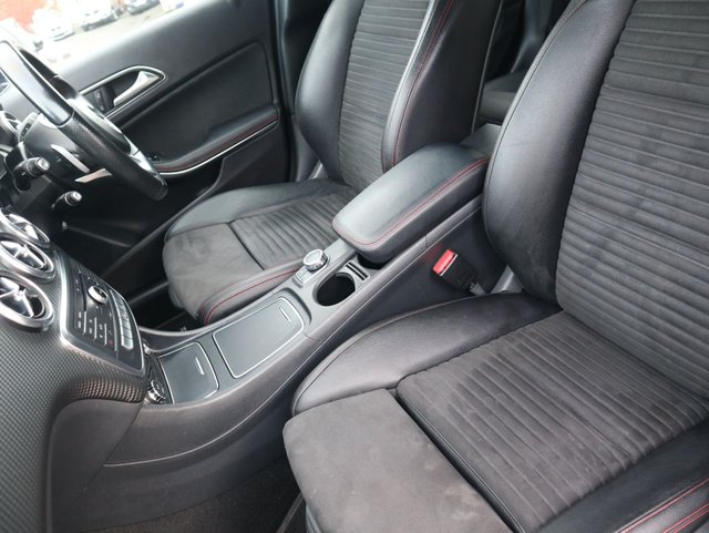 2018 Mercedes-Benz A-Class 1.5L Amg Line 5dr - Photo 11