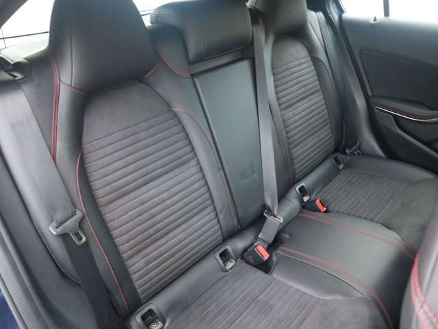 2018 Mercedes-Benz A-Class 1.5L Amg Line 5dr - Photo 6