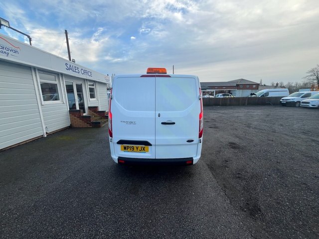 2019 Ford Transit Custom 2L Trend 5dr - Photo 8