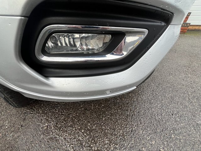 2022 Ford Tourneo Custom 2L Titanium 5dr - Photo 11