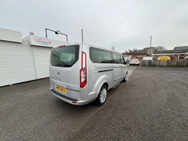 2022 Ford Tourneo Custom 2L Titanium 5dr - Photo 6