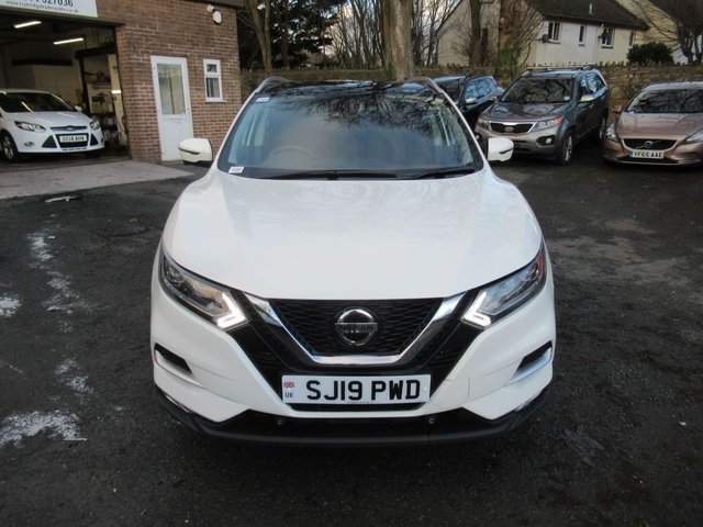 2019 NISSAN QASHQAI 1.5 dCi N-Connecta SUV 5dr Diesel Manual Euro 6 (s/s) (115 ps) - Photo 4