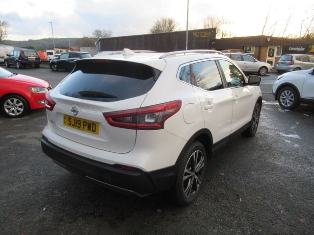 2019 NISSAN QASHQAI 1.5 dCi N-Connecta SUV 5dr Diesel Manual Euro 6 (s/s) (115 ps) - Photo 7