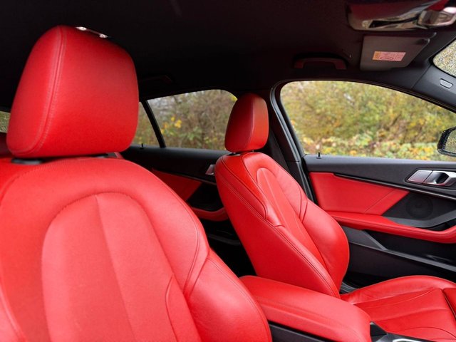 2019 BMW 1 SERIES - Photo 6