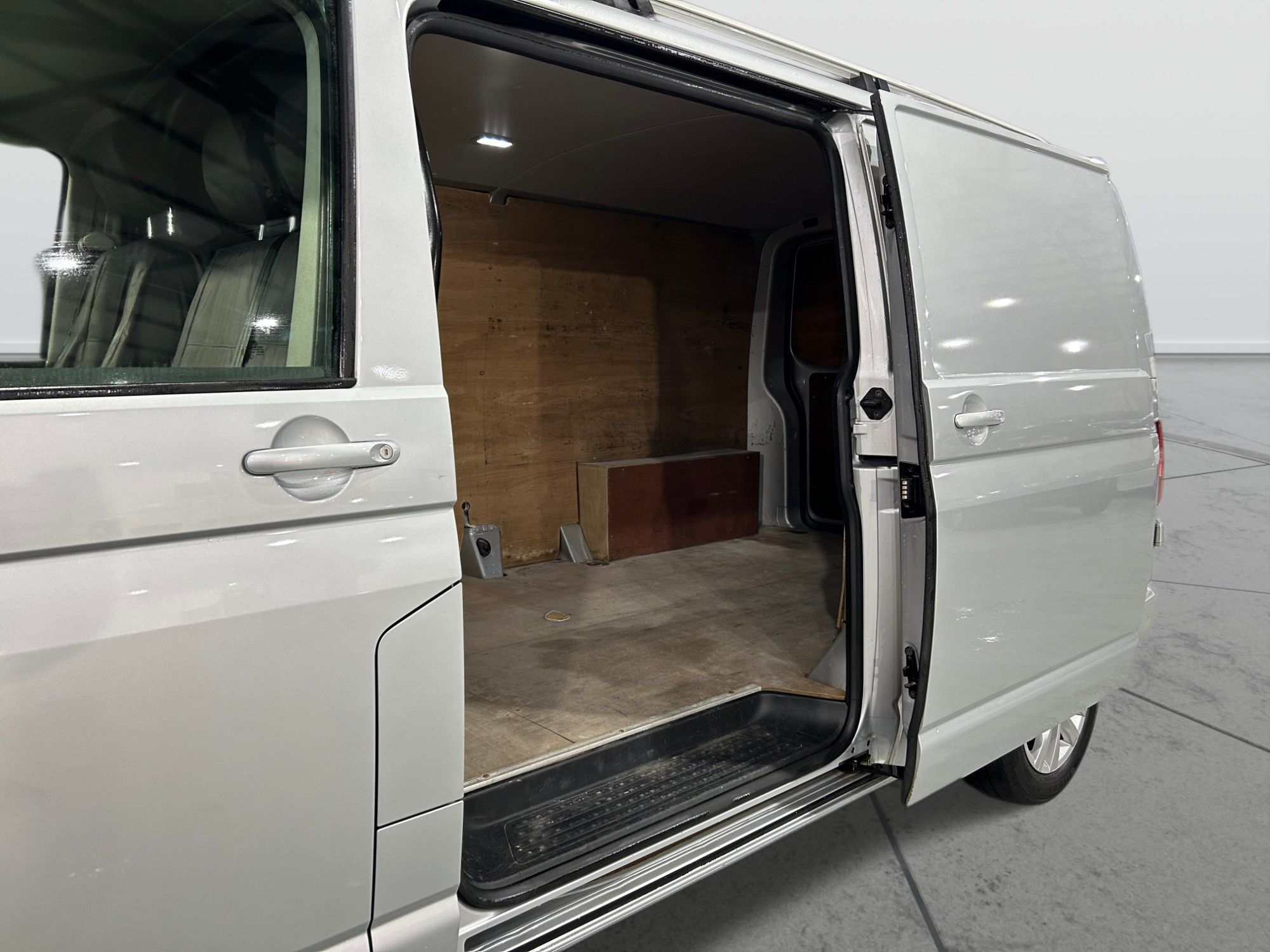 USED 2022 72 VOLKSWAGEN TRANSPORTER 2.0 TDI T30 Highline Panel Van 5dr Diesel Manual FWD LWB Euro 6 (s/s) (150 ps) 