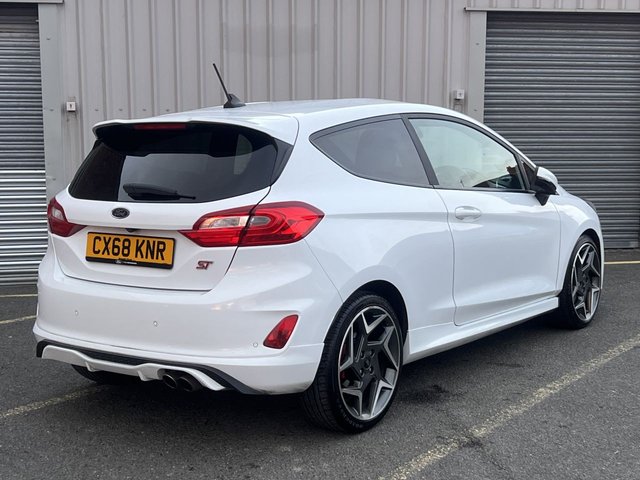 2018 FORD FIESTA - Photo 5