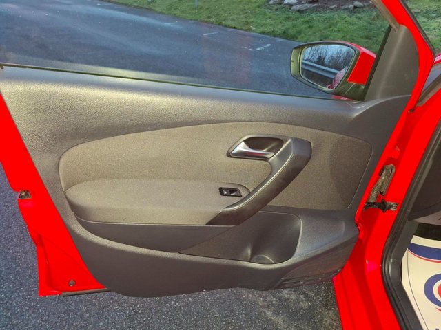 2012 VOLKSWAGEN POLO - Photo 6