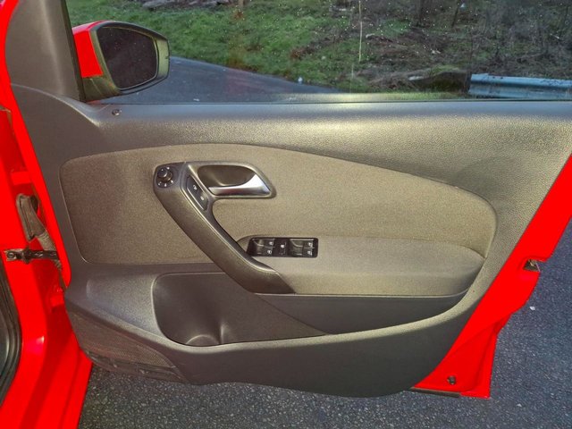 2012 VOLKSWAGEN POLO - Photo 7