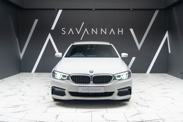 2019 BMW 5 SERIES - Photo 3
