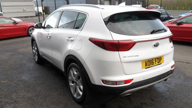 2016 KIA SPORTAGE 2.0 CRDi GT-Line SUV 5dr Diesel Manual AWD Euro 6 (134 bhp)2 OWNERS,FSH,SAT-NAV,CAMERA. - Photo 7
