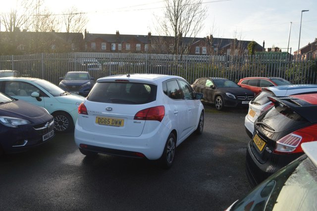 2015 KIA VENGA 1.4 SR7 MPV 5dr Petrol Manual Euro 6 (s/s) (89 bhp) - Photo 8
