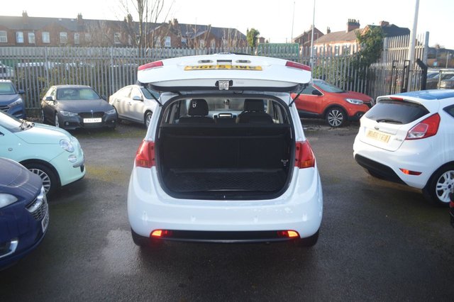 2015 KIA VENGA 1.4 SR7 MPV 5dr Petrol Manual Euro 6 (s/s) (89 bhp) - Photo 11