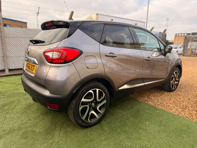 2017 RENAULT CAPTUR - Photo 11