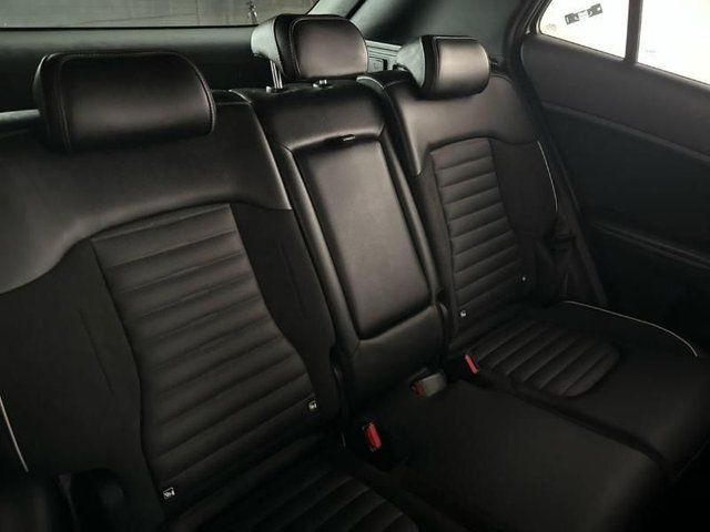 View our KIA SPORTAGE