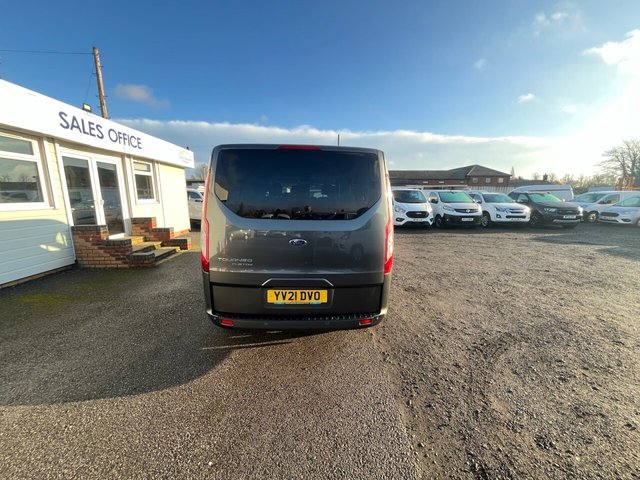 2021 Ford Tourneo Custom 2L Titanium 5dr - Photo 8