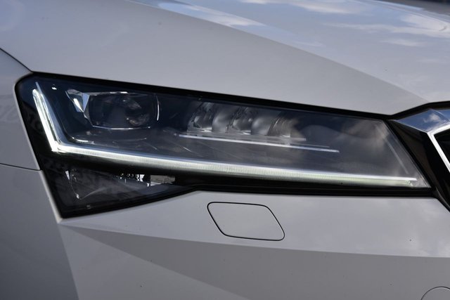 2020 SKODA SUPERB - Photo 12