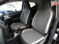 USED 2021 71 TOYOTA AYGO 1.0 VVT-i x-play 5d 70 S/S APPLE CARPLAY / ANDROID AUTO (GIVES YOU SAT NAV), REVERSING CAMERA, DAB RADIO, BLUETOOTH PHONE & MUSIC, AUX & USB INPUTS, MANUAL GEARBOX, LED DAYTIME RUNNING LIGHTS, SPARE WHEEL, LEATHER MULTIFUNCTION STEERING WHEEL, AIR CONDITIONING, TRIP COMPUTER, ISO FIX, TYRE PRESSURE WARNING, SPEED LIMITER, ELECTRIC WINDOWS, ELECTRIC MIRRORS, FOLDING REAR SEATS, AIRBAGS WITH PASSANGER OFF, SPACE SAVER SPARE WHEEL, 1 OWNER FROM NEW, SERVICE HISTORY